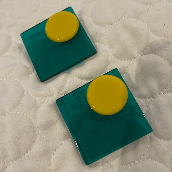 Women square shape Green and yellow earrings - Picture 1 of 2